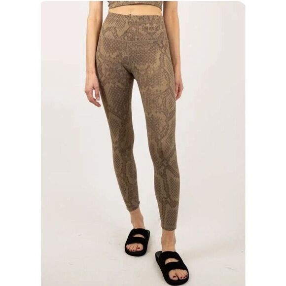 Varley Women’s Snakeskin Print Pull-On Mid-Rise Cropped Leggings Brown Size Smal - Picture 1 of 11